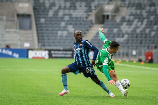 Djurgårdens Edward Chilufya och Hammarbys Mohanad Jeahze