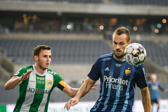Hammarbys Jeppe Andersen och Djurgårdens Emir Kujovic