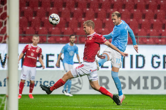 Kalmars Erik Israelsson och Malmö FFs Ola Toivonen