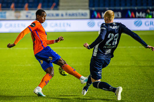 Parfait Bizoza of Aalesund and Pål Erik Stensøe Ulvestad