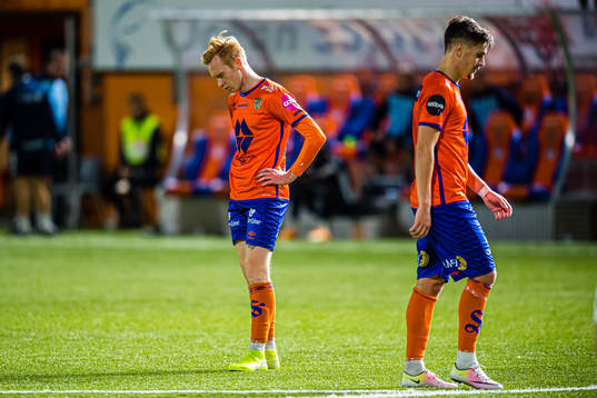 Sigurd Tafjord and Sigurd Hauso Haugen of Aalesund looks
