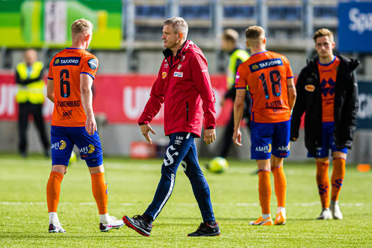 Lars Arne Nilsen, head coach of Aalesund, looks dejected