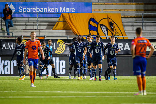 Pemi Moumbagna Faris of Kristiansund celebrates