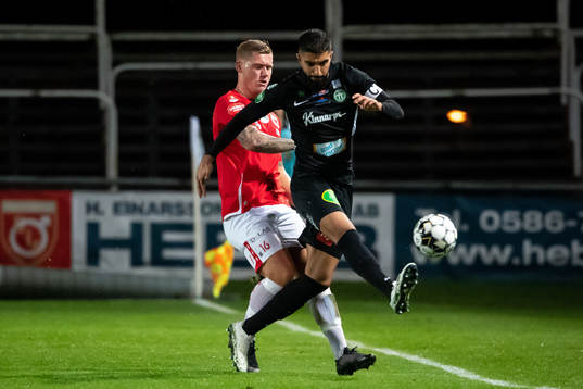 Västerås Sean Sabetkar och Degerfors Victor Edvardsen