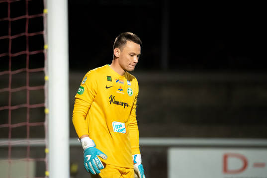 Västerås målvakt Anton Fagerström deppar