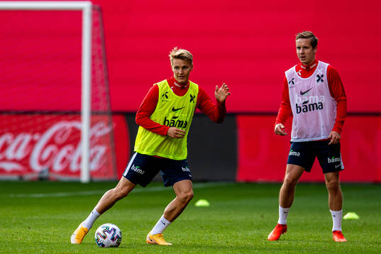 Martin Ødegaard and Stefan Johansen of the Norwegian