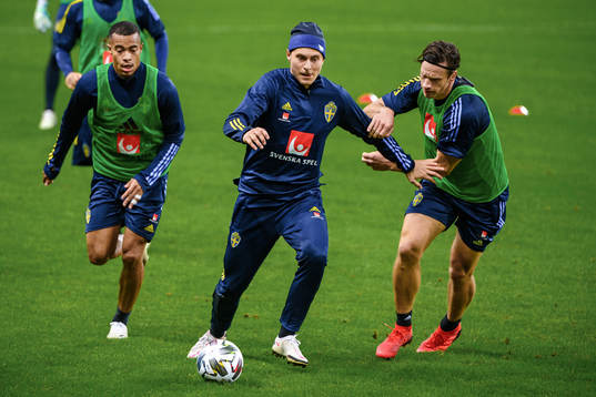 Robin Quaison, Victor Nilsson Lindelöf and Gustav Svensson