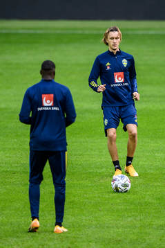 Ken Sema and Kristoffer Olsson of the Swedish national