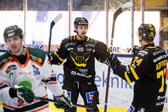 Västerås Viktor Hertzberg jublar