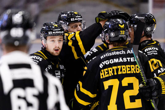 Västerås Rasmus Asplund jublar