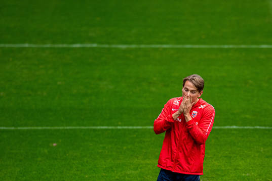 Sander Berge of the Norwegian national football team reacts