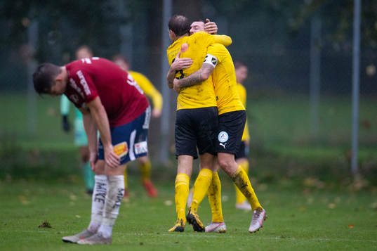 Löddes Jakob Gustafsson och Kristoffer Andreasson jublar