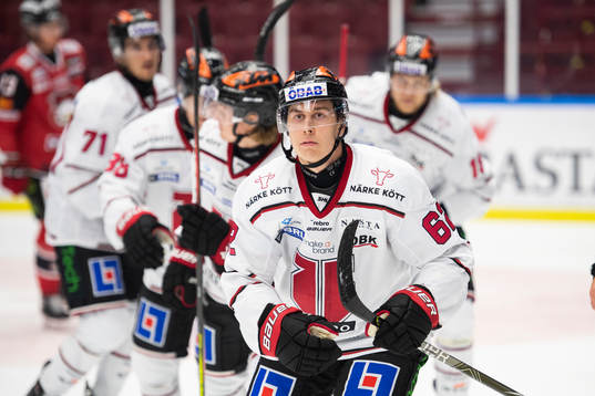 Örebros Robert Leino jublar