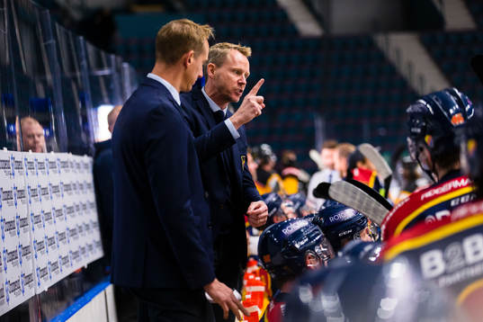 Djurgårdens tränare Robert Ohlsson reagerar