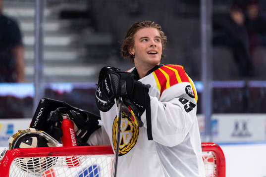 Brynäs målvakt Samuel Ersson deppar