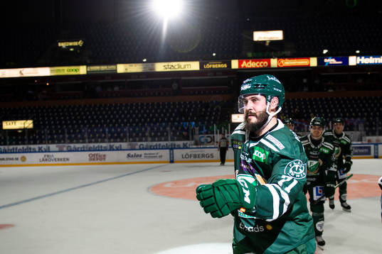 Färjestads Jesse Virtanen jublar
