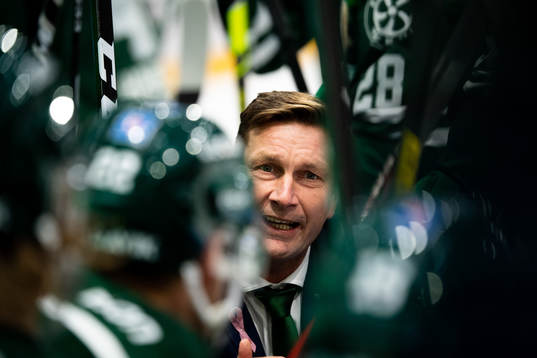 Färjestads huvudtränare Johan Pennerborn