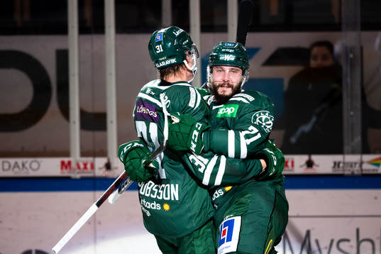 Färjestads Jesse Virtanen jublar