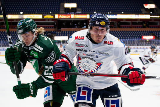 Färjestads Albin Eriksson och Linköpings Petteri Nikkilä
