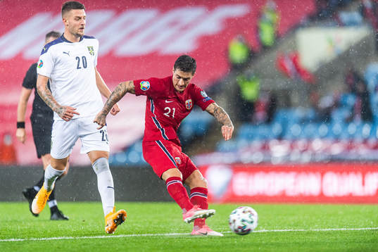 Mathias Normann of Norway scores 1-1