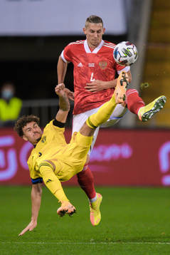 Jordan Larsson of Sweden and Ilya Kutepov of Russia