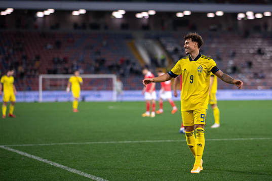 Jordan Larsson of Sweden reacts