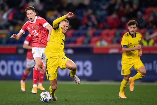 Daler Kuzyaev of Russia and Viktor Claesson of Sweden