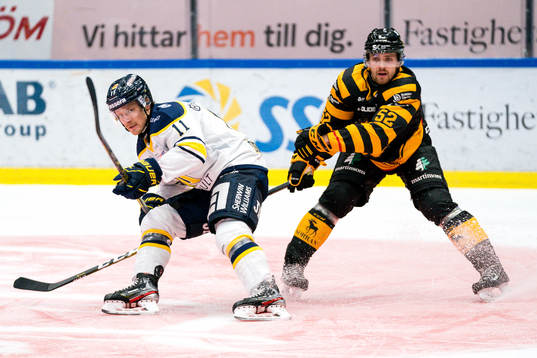 s Simon Önerud och Skellefteås Arvid Lundberg