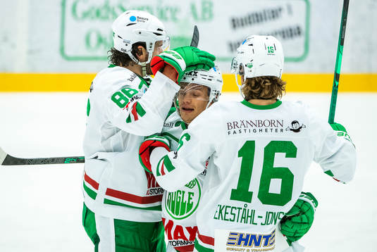 Rögles Eric Gelinas jublar