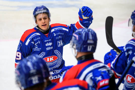 Oskarshamns Tyler Kelleher jublar
