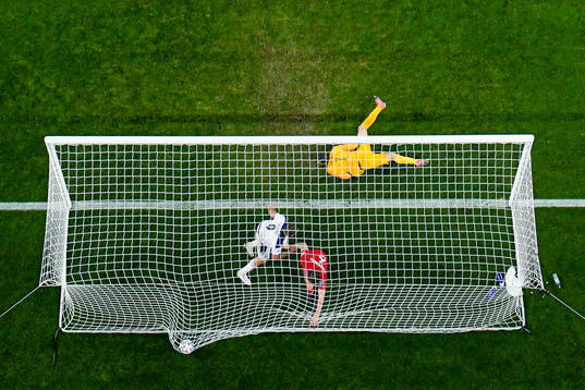 Aleksandar Mitrovic of Serbia, Stefan Strandberg of Norway