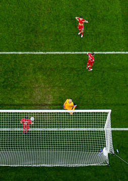 Stefan Strandberg, goalkeeper Rune Almenning Jarstein,