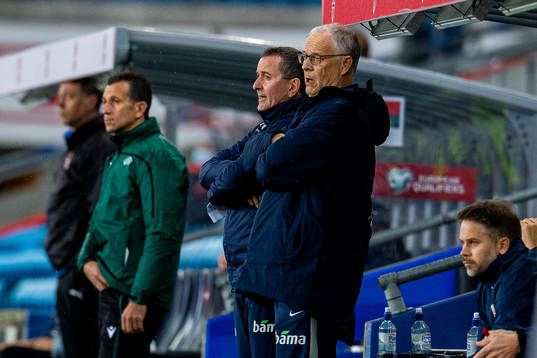 Per Joar Hansen, assistant coach, and Lars Lagerbäck, head