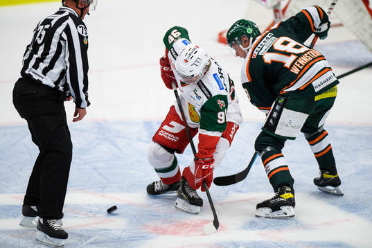Moras Lukas Wernblom och Kristianstads Kevin Wennström