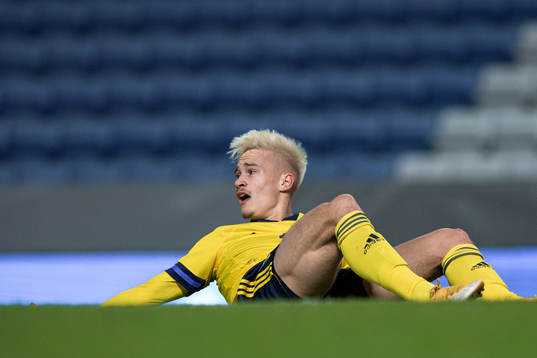 Pontus Almqvist of Sweden reacts