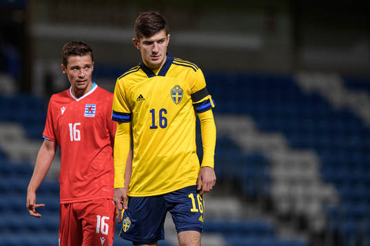 Lucas Coopmans of Luxembourg and Armin Gigovic of Sweden