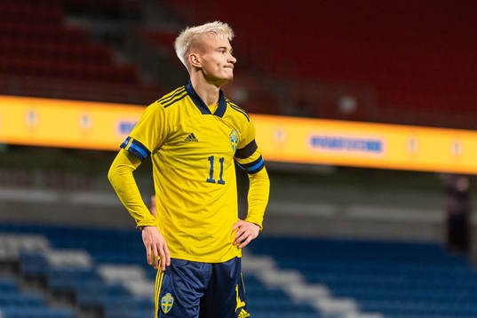 Pontus Almqvist of Sweden looks dejected