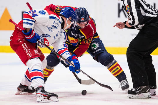 Oskarshamns Kim Strömberg och Djurgårdens Jacob Josefson