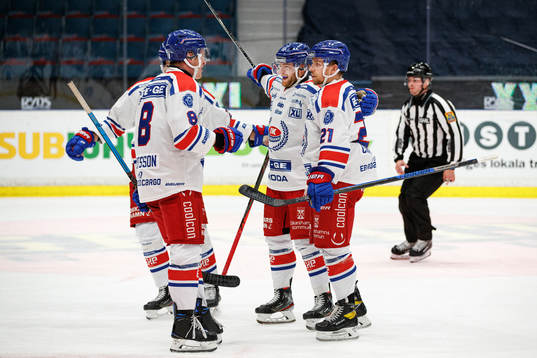 Oskarshamns Brian Cooper jublar