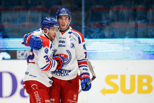 Oskarshamns Markus Modigs och Joakim Thelin jublar