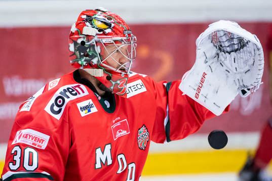 Modos målvakt Anthony Peters