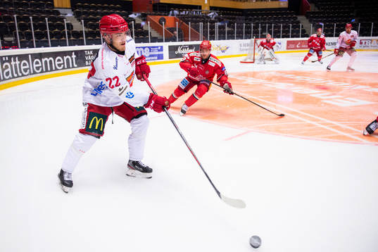 Almtunas Emil Berglund och Modos Tommy Enström