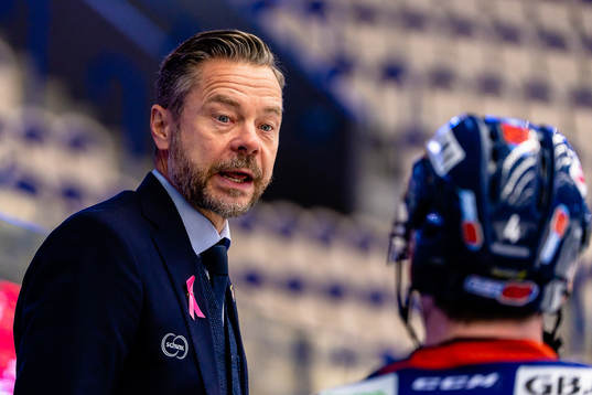 Växjös assisterande tränare Fredrik Hellgren