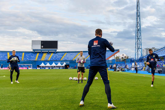 Goalkeeper Karl-Johan Johnsson, goalkeeper Robin Olsen and