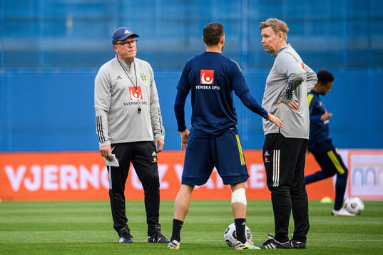 Head coach Janne Andersson and assistant coach Peter