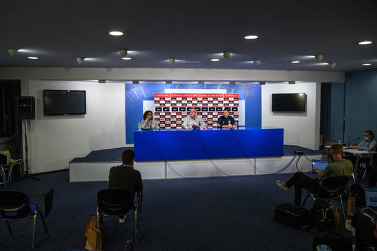 Press officer Ester Kristiansson, head coach Janne