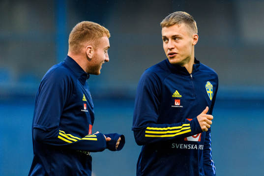 Dejan Kulusevski and Mattias Svanberg of the Swedish