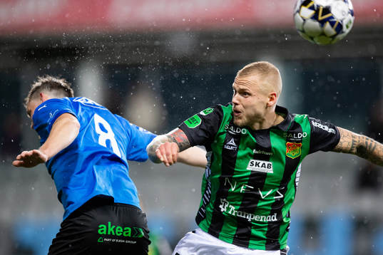 Halmstads Jonathan Svedberg och GAIS Jesper Brandt i