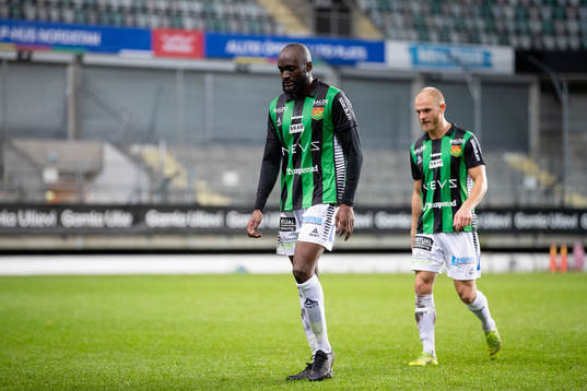 GAIS Boris Lumbana och Niclas Andersén deppar