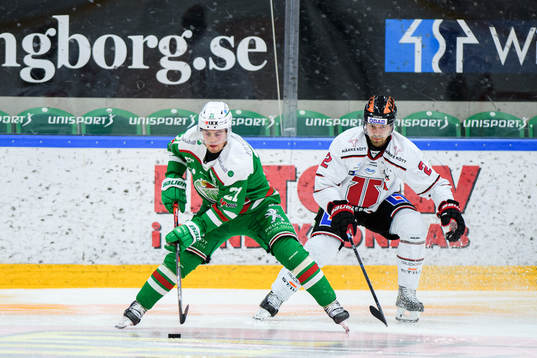 Rögles Nils Höglander och Örebros Rasmus Rissanen